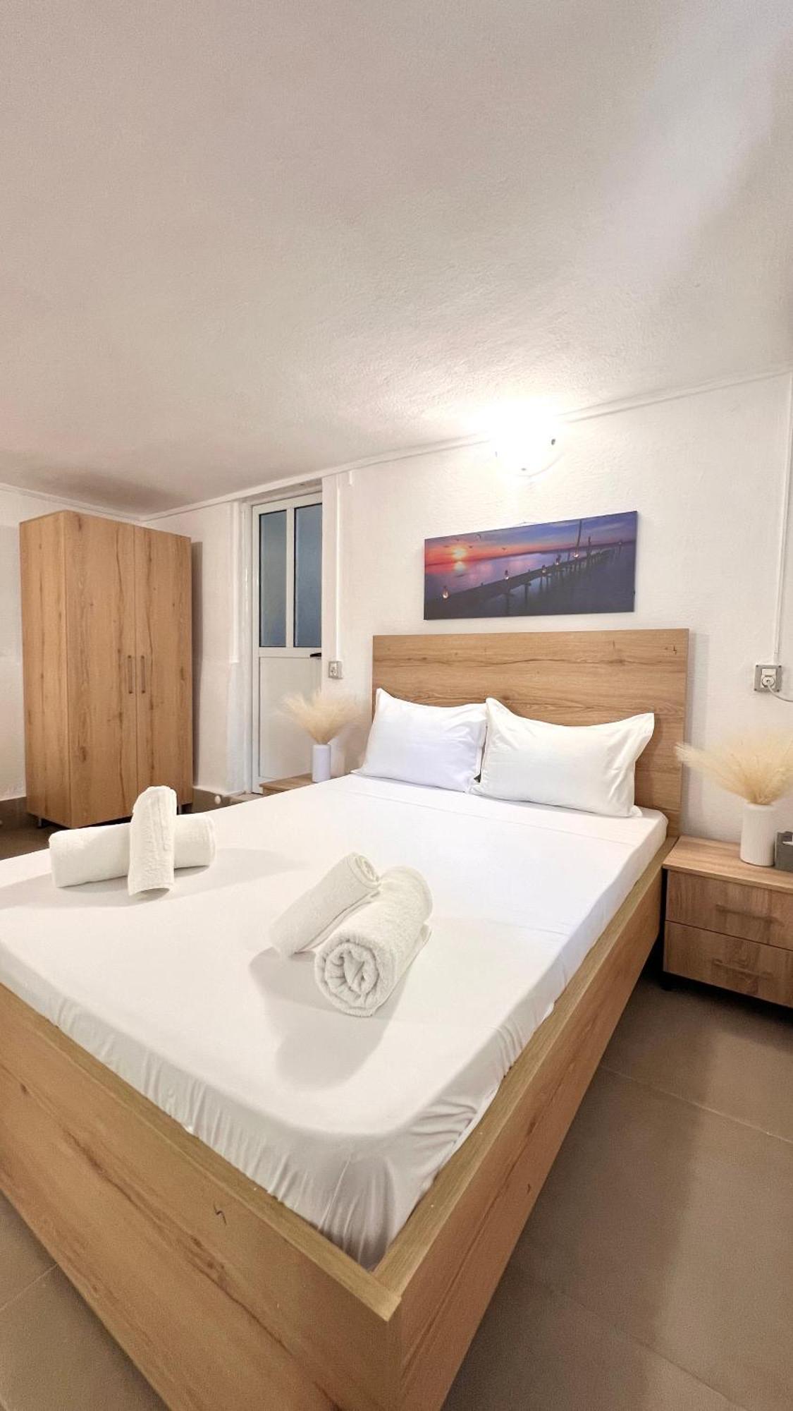 Petra Oliva Apartment Dhermi Exterior photo